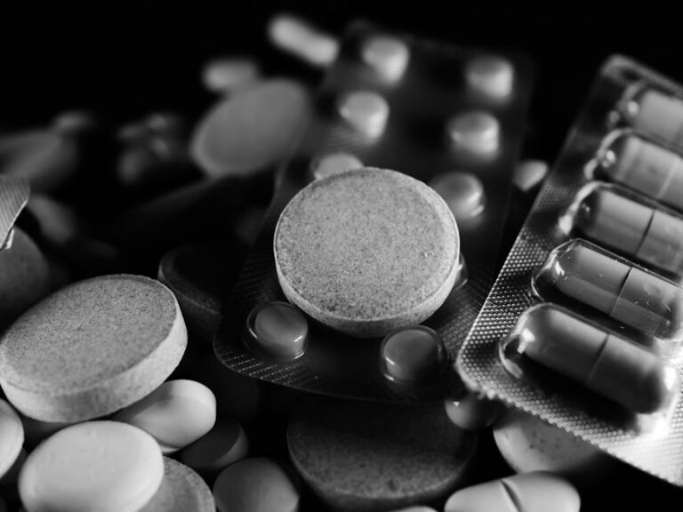 Rezistența la antibiotice: criza tăcută care amenință sănătatea publică globală