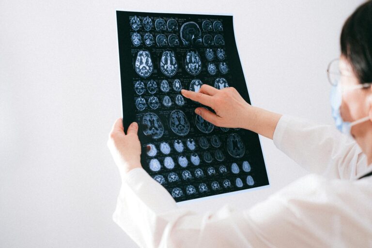 Forumul National de Neurologie 2026: terapii inovative si lansarea Rare Neuro Alliance — 300 de experti la Bucuresti