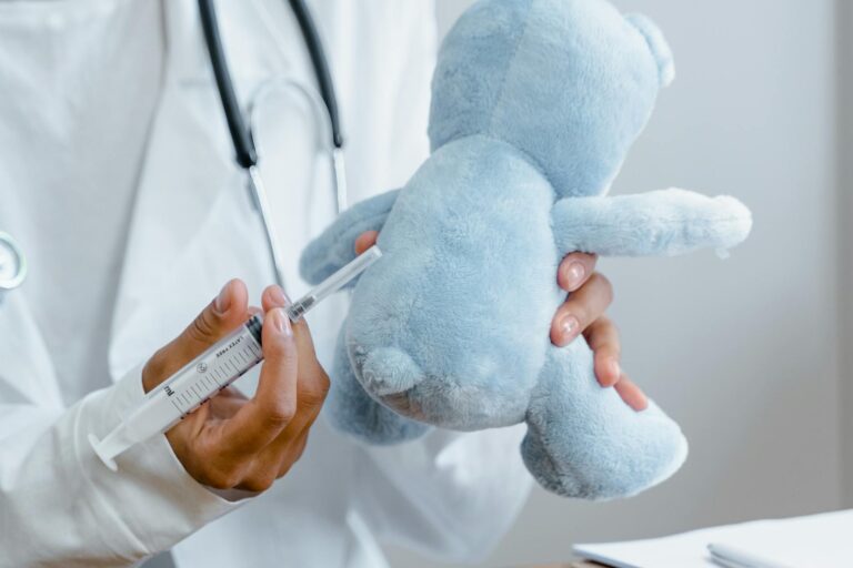 Epidemia de rujeola continua in Europa 2026: peste 35.000 de cazuri raportate, Romania ramane pe primele locuri
